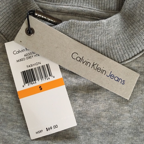 SOLD! Calvin Klein Crew Neck Sweatshirt - Picture 3 of 3